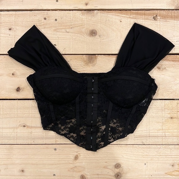 SHEIN Tops - Lace cropped black corset SHEIN top